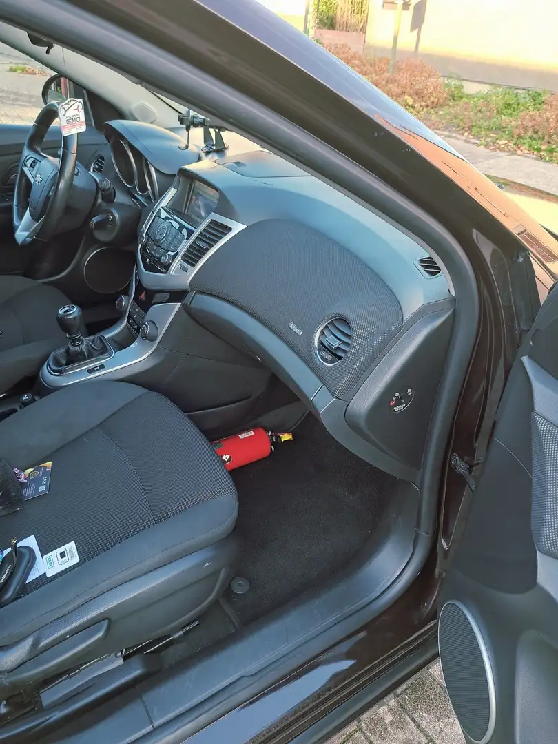 Chevrolet Cruze 1.6 LT - 1