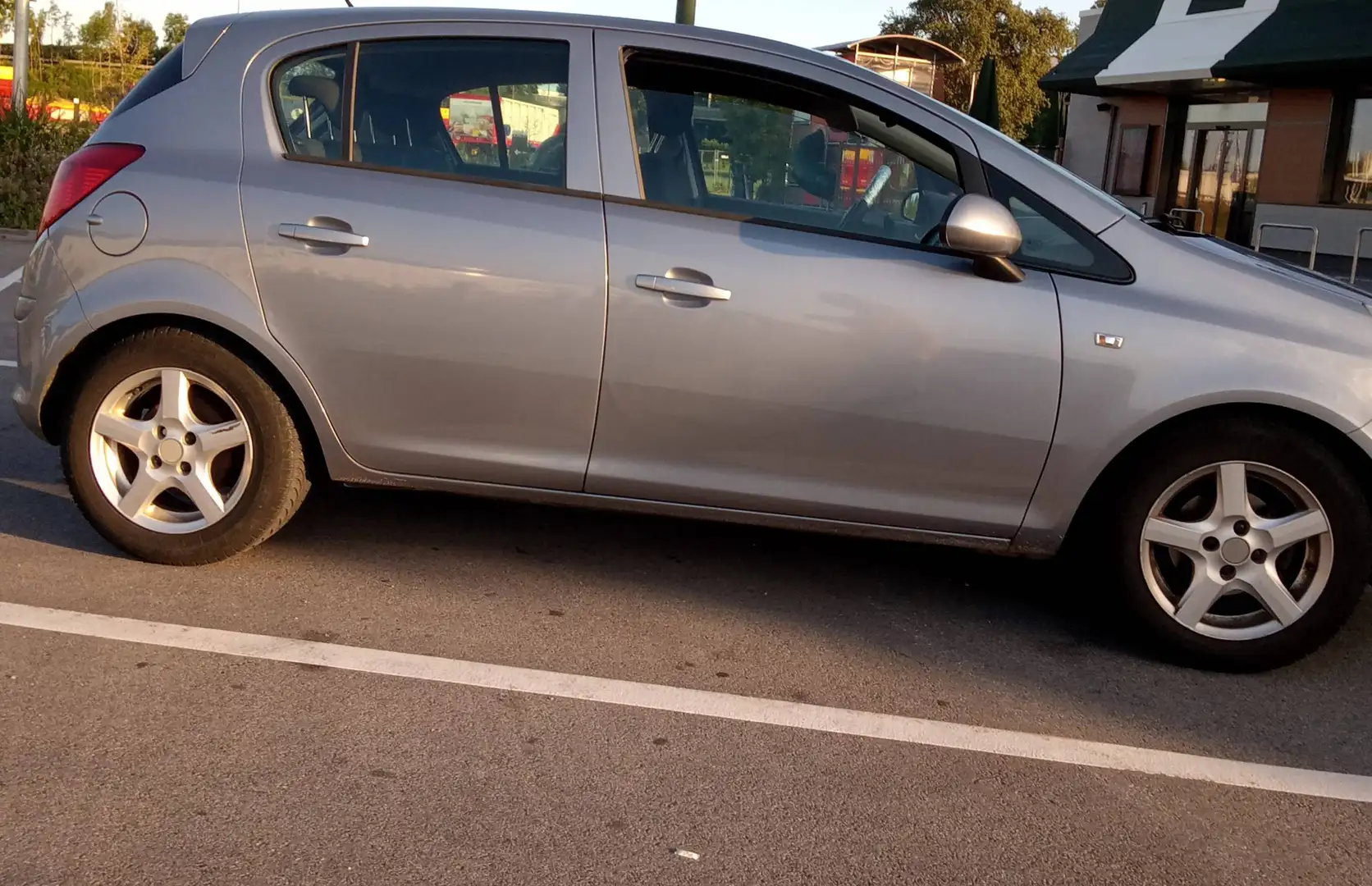 Opel Corsa Corsa GLS 1,3 S Grau - 2
