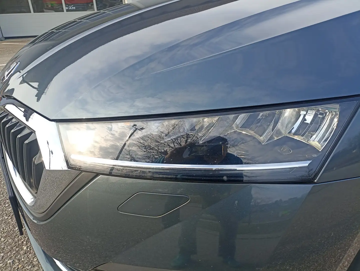 Skoda Octavia Octavia Combi 2,0 TDI Premium LED,SZH,Navi, Grau - 1