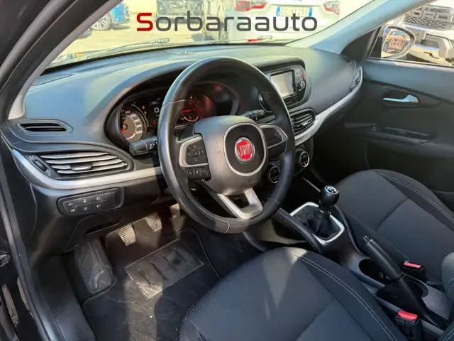 Fiat Tipo view 11