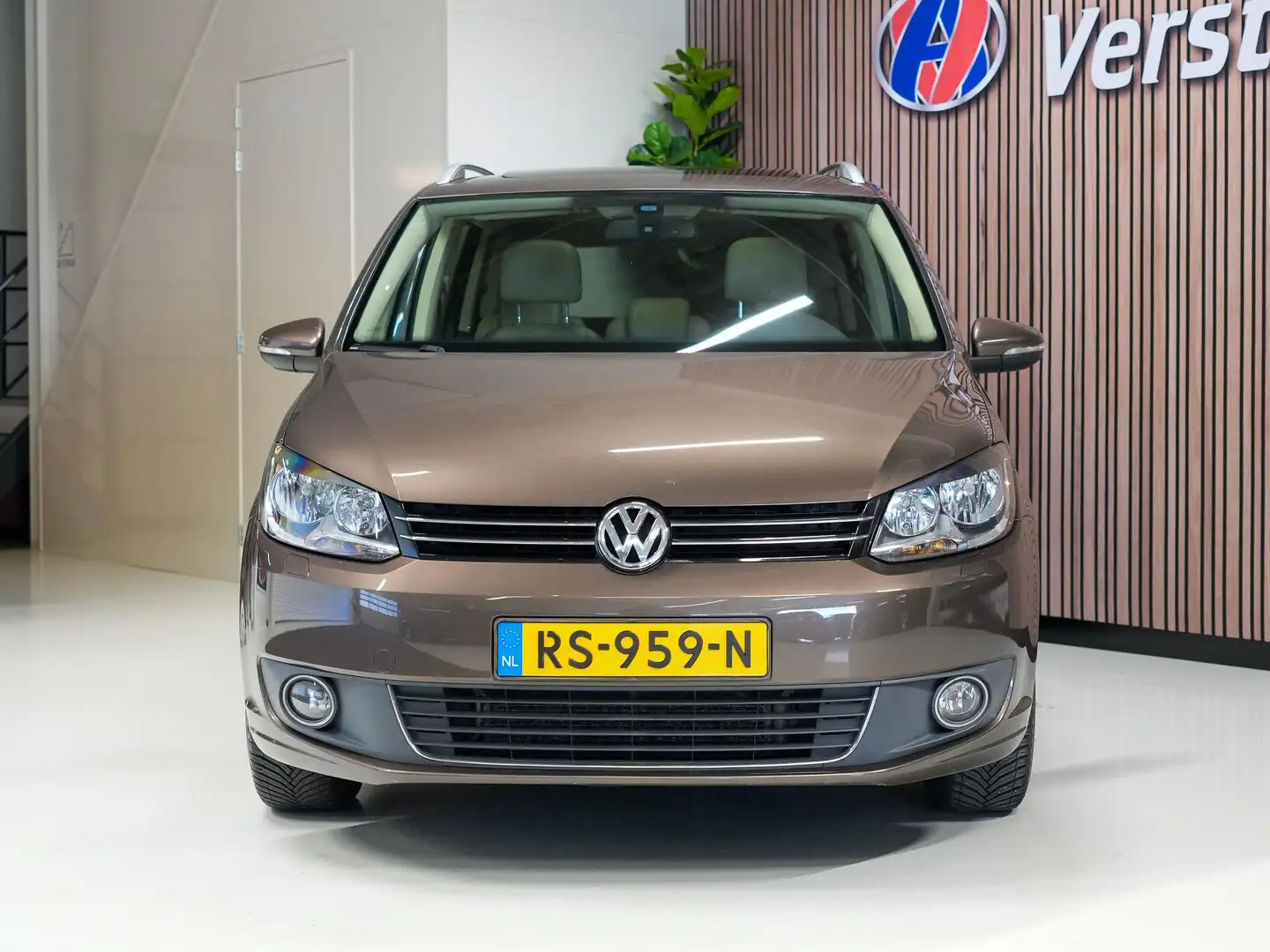 Volkswagen Touran 1.6 TDI Highline BlueMotion 7p. |leer|stoel verwar Marrone - 2