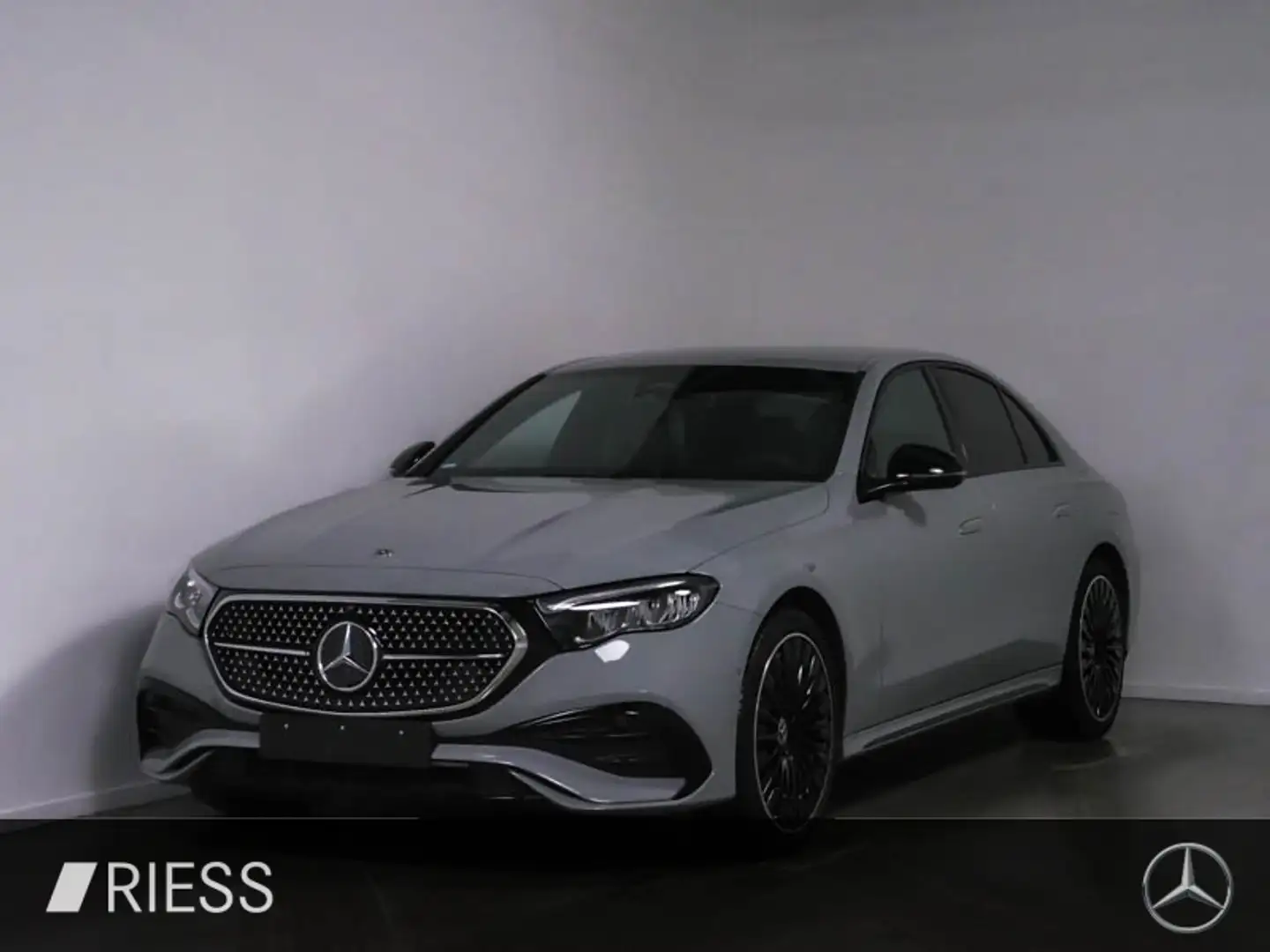Mercedes-Benz E 300 de 4MATIC Limousine mit EQ Hybrid Technologie Grau - 2