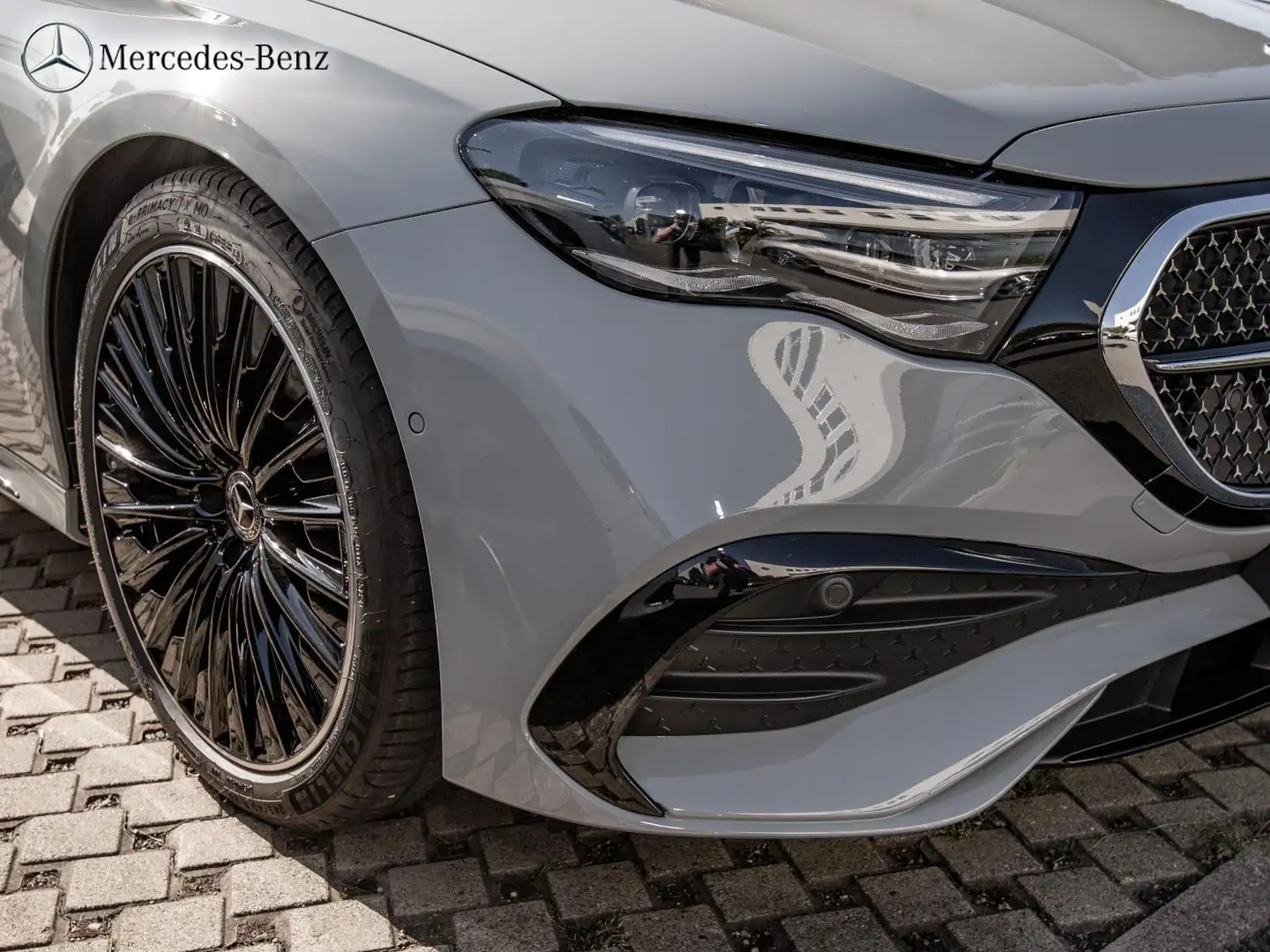 Mercedes-Benz E 300 e T AMG Pano+AHK+HUD+Distron+Dig-LED+360° Grau - 2