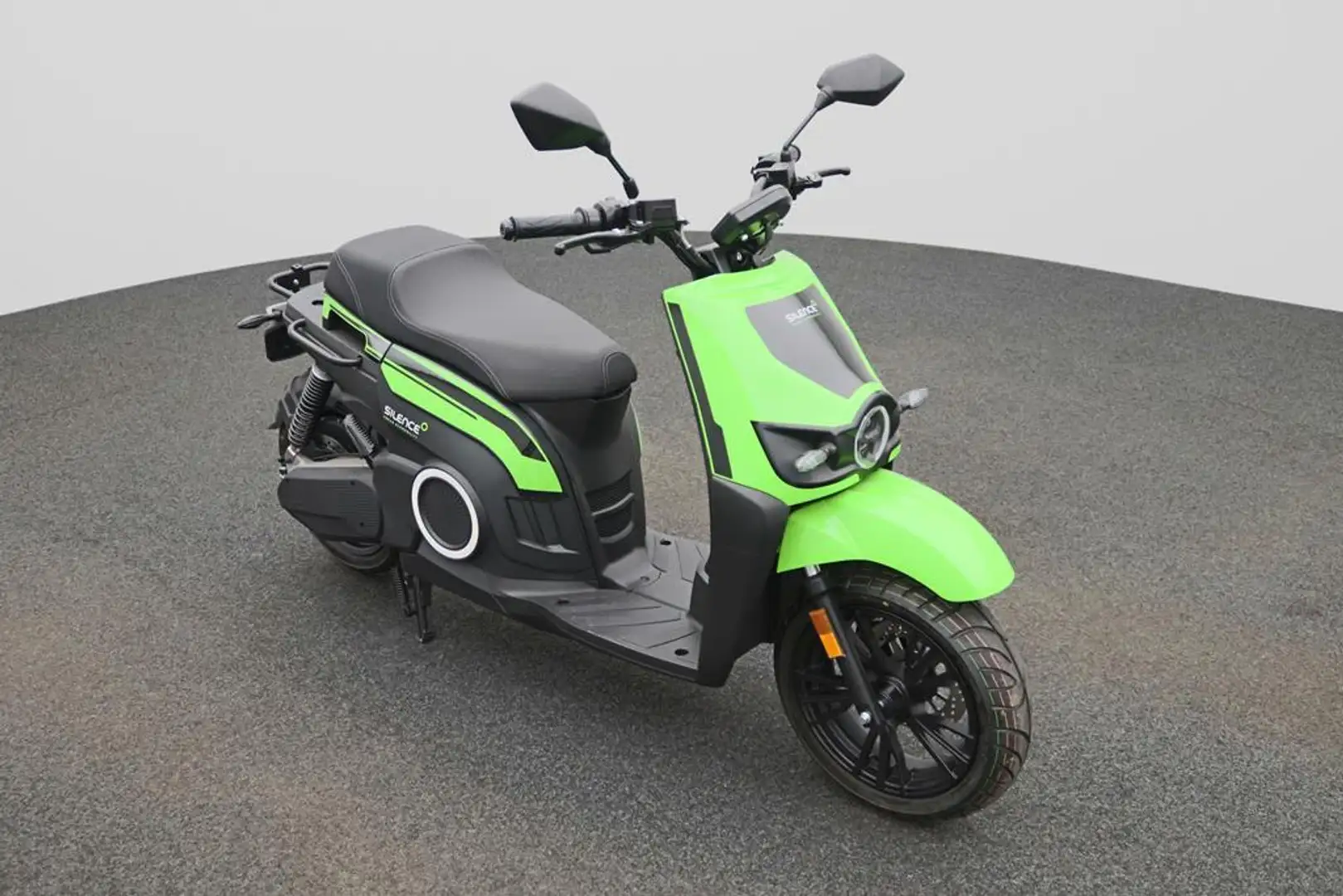 Silence S02 LS6 STANDARD L1e - 5,6 kWh Vert - 2