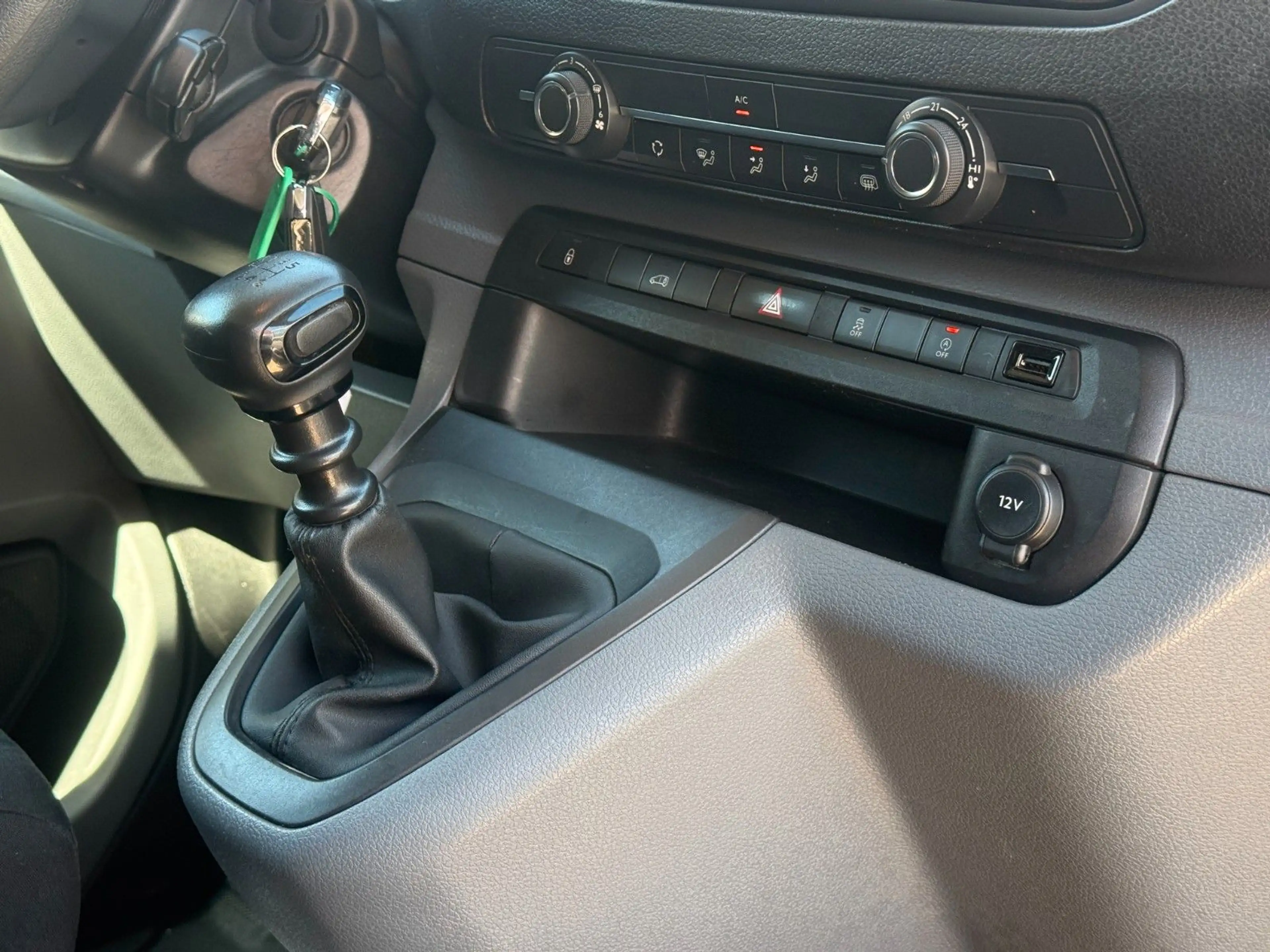 Citroen Jumpy KLIMA TEMPOMAT — photo 12