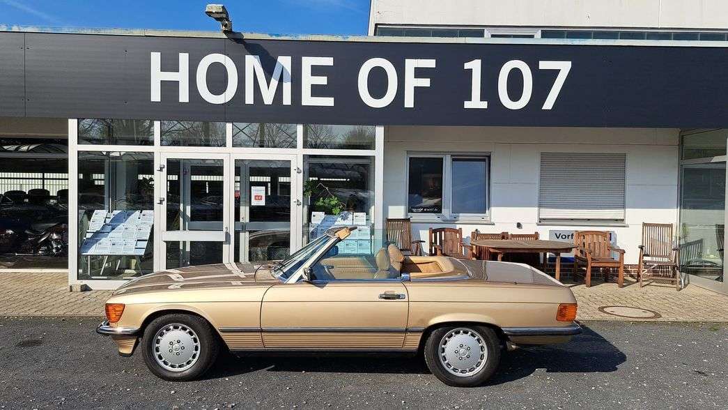 Second hand Mercedes Benz Sl-Class 560