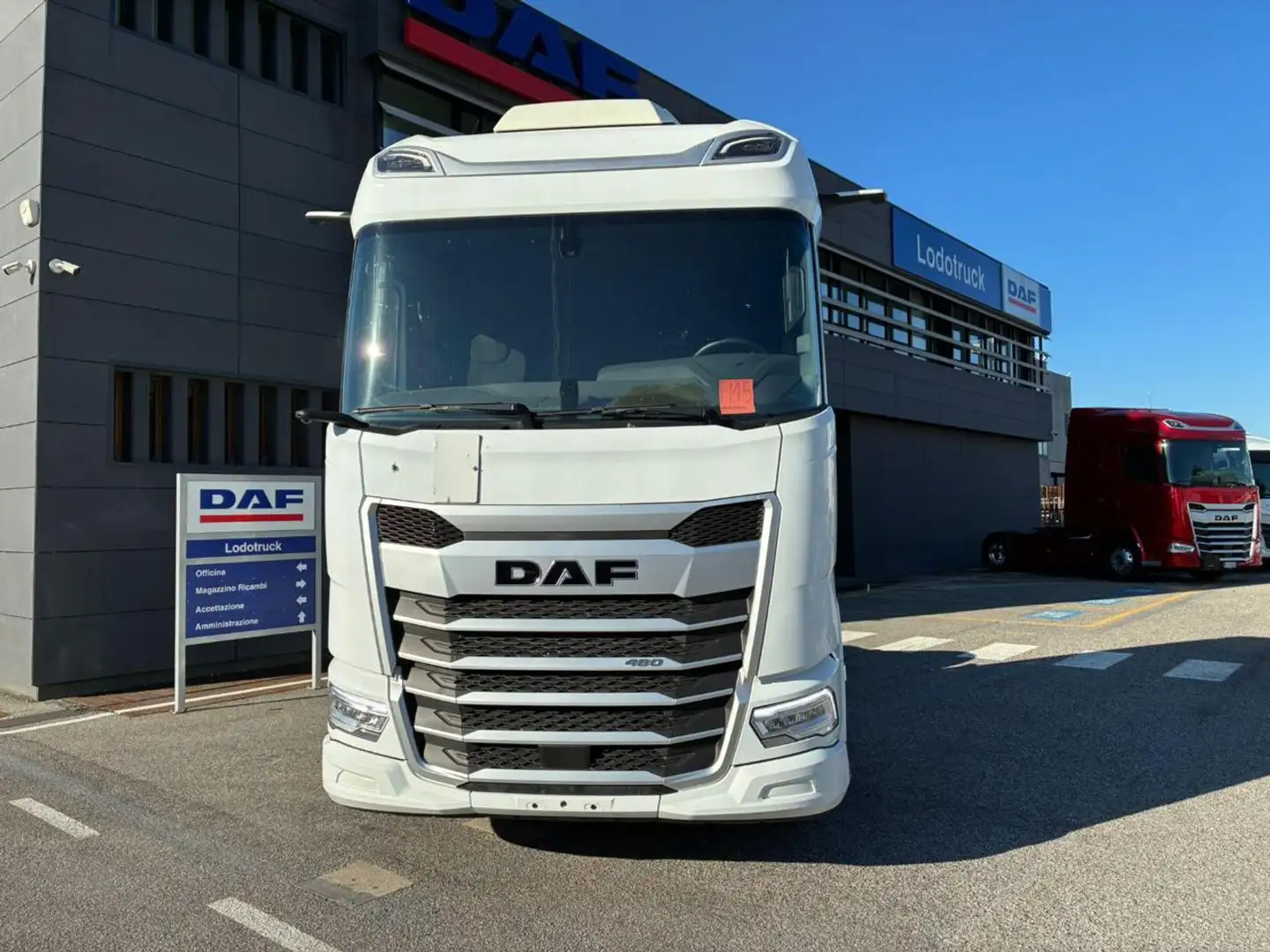 DAF XG 480 Weiß - 2