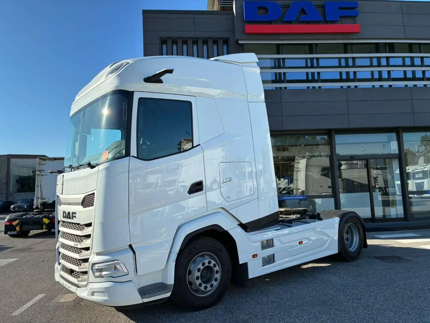 DAF XG 480 Weiß - 1