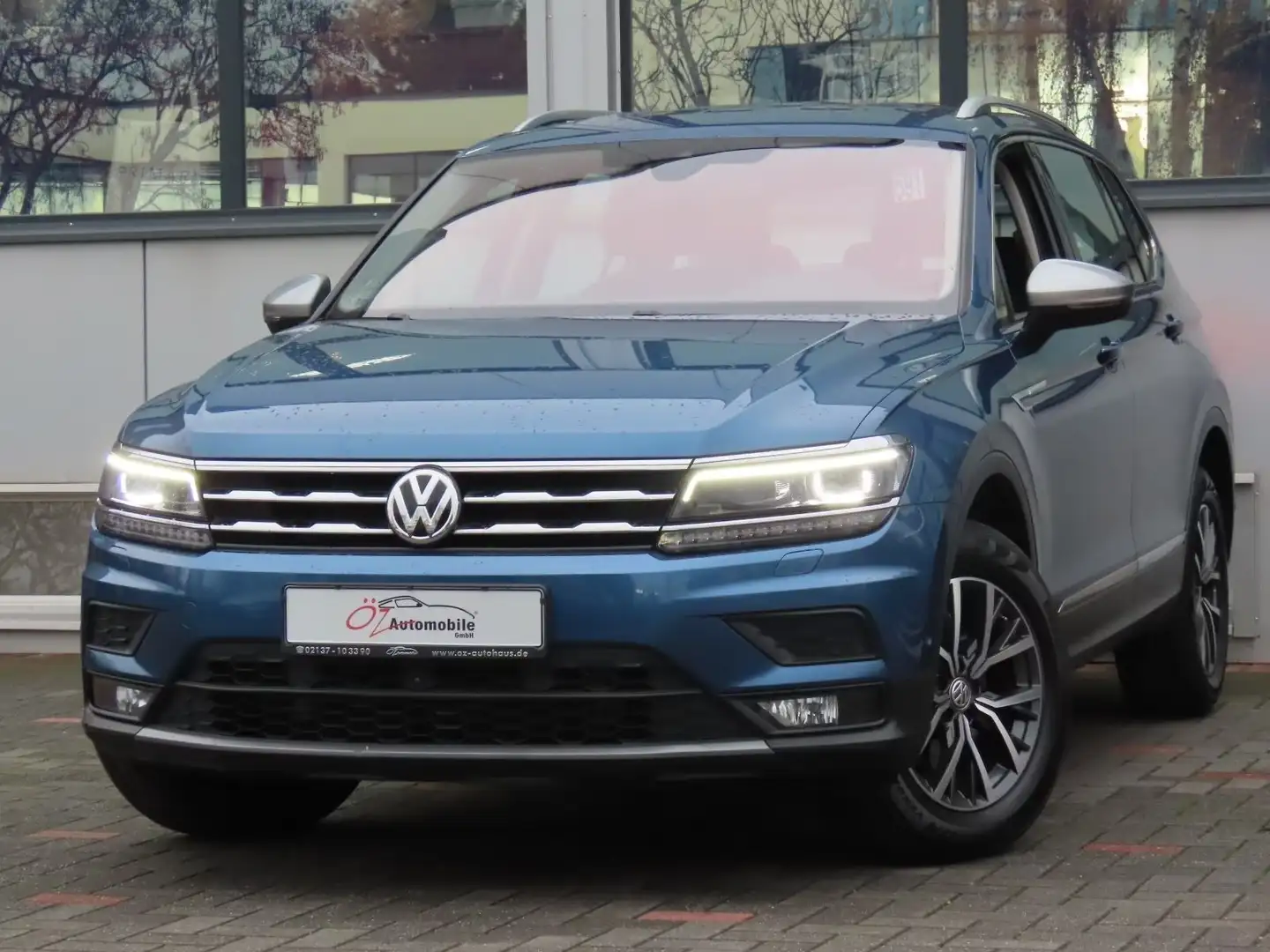 Volkswagen Tiguan Allspace 2.0 TDI Autom. Massage Memory Bleu - 2