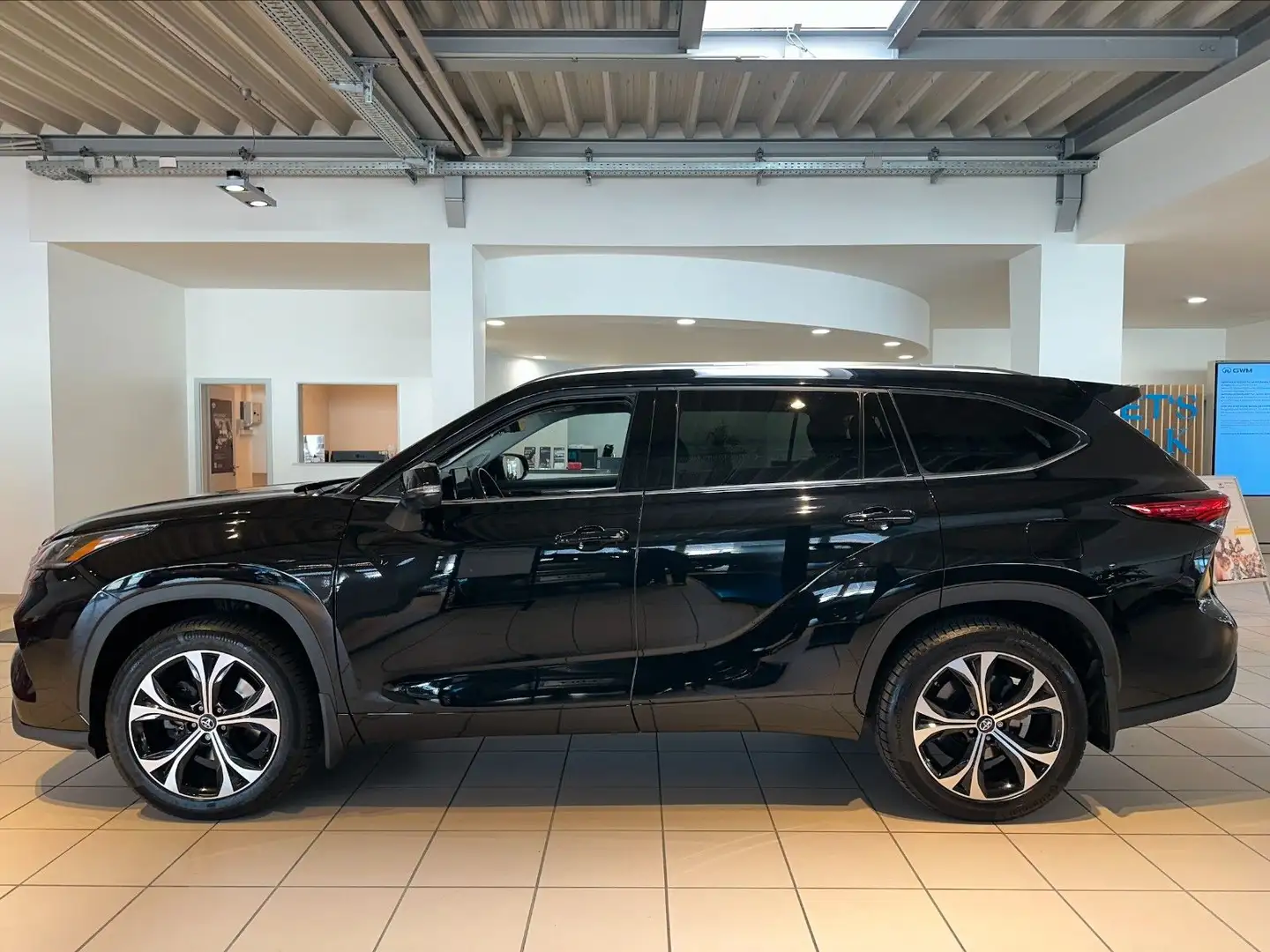 Toyota Highlander Hyb Luxury (Navi, Schiebedach, AHK) Negru - 2