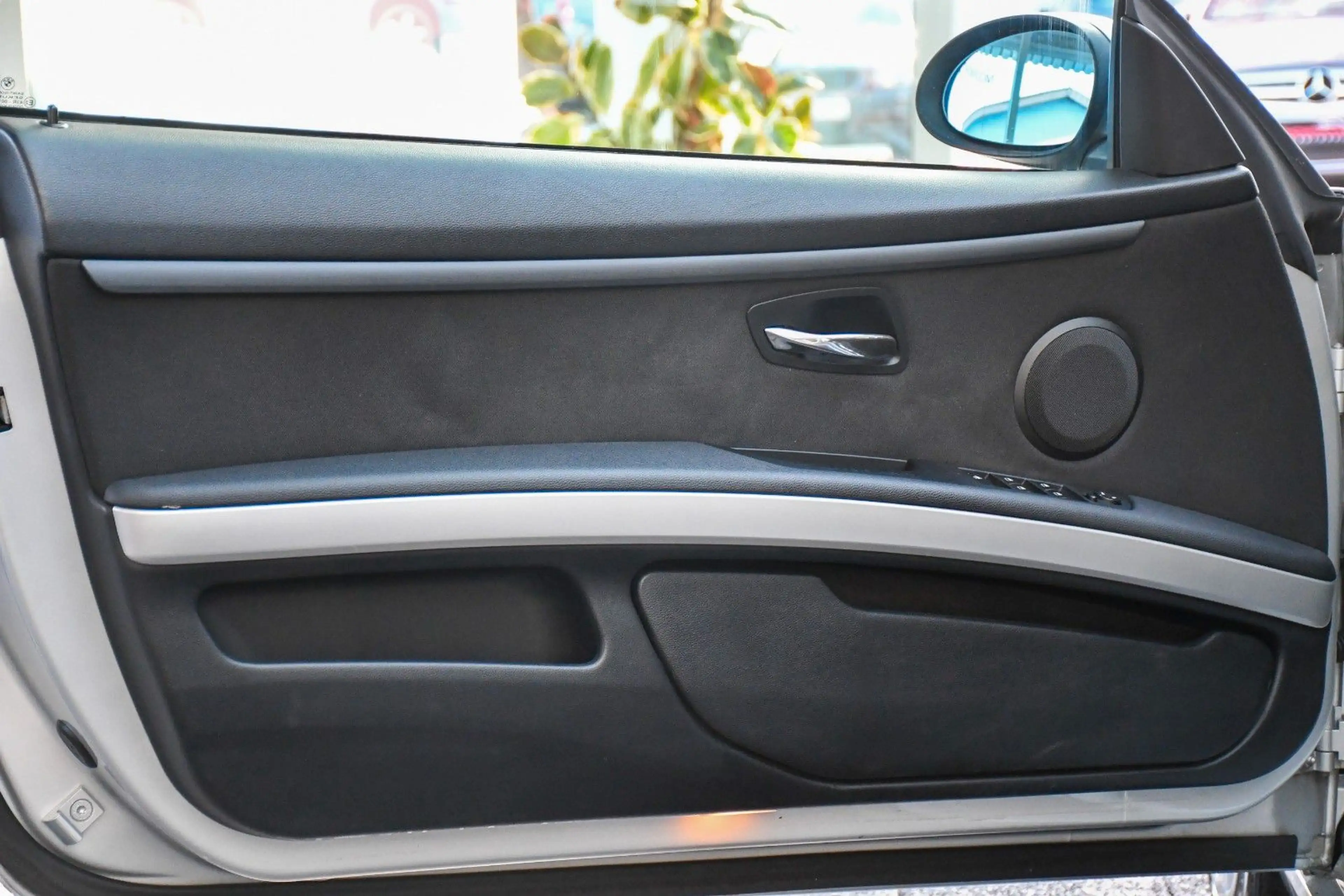 BMW 325 i Cabrio 3.0l 6Zyl Aut. PDC Sportsitze — photo 7