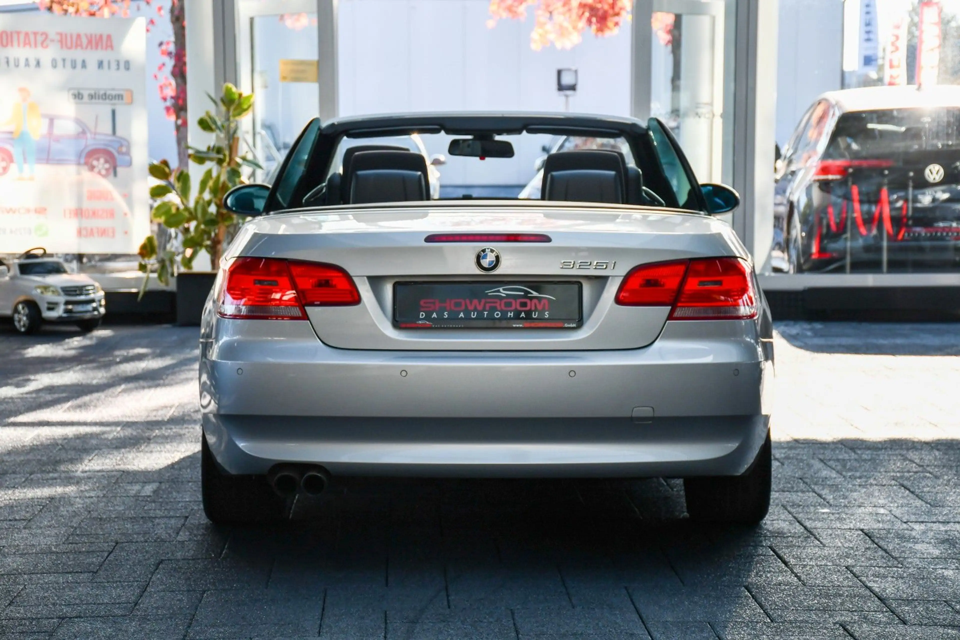 BMW 325 i Cabrio 3.0l 6Zyl Aut. PDC Sportsitze — photo 6
