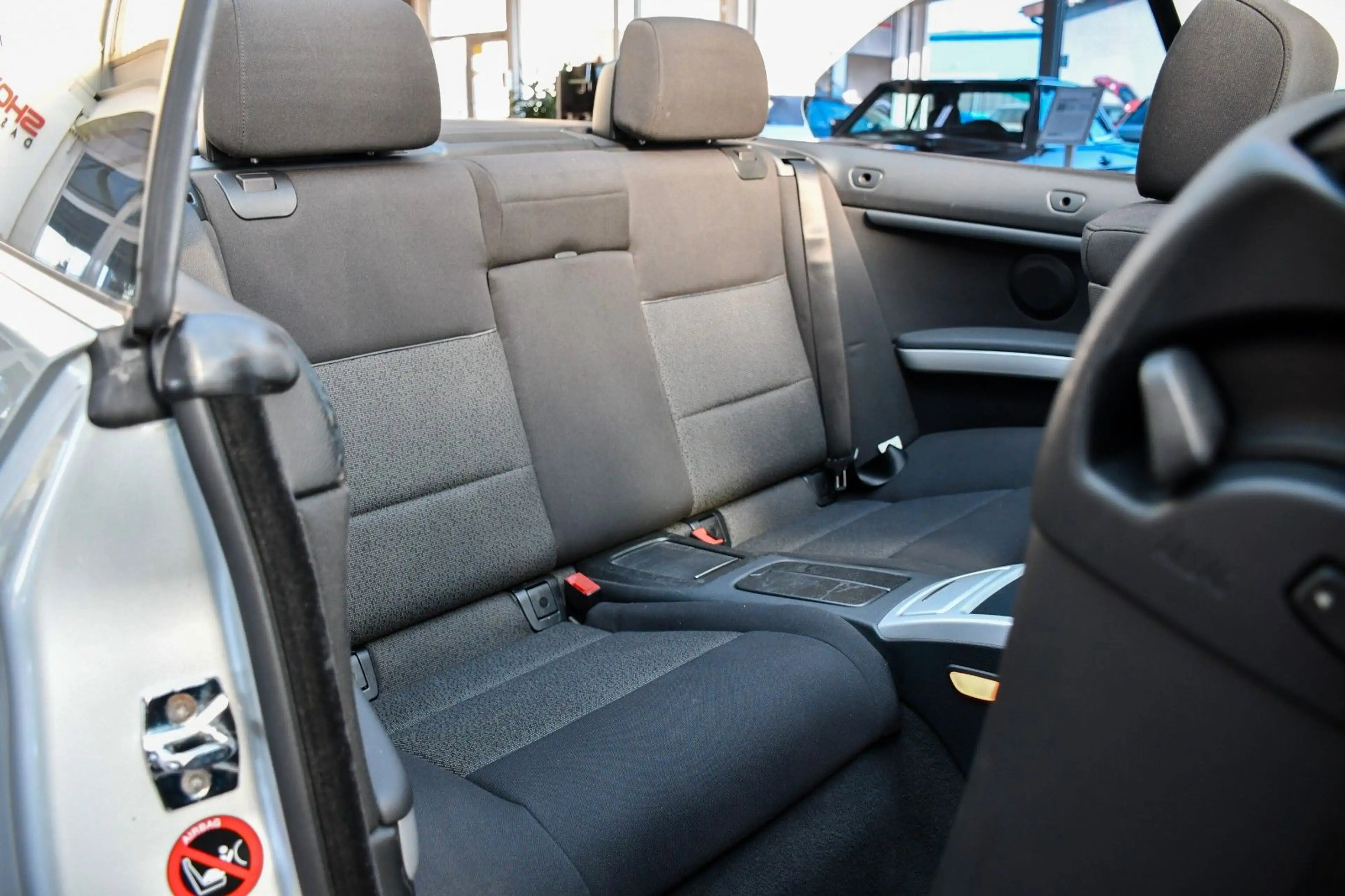BMW 325 i Cabrio 3.0l 6Zyl Aut. PDC Sportsitze — photo 15