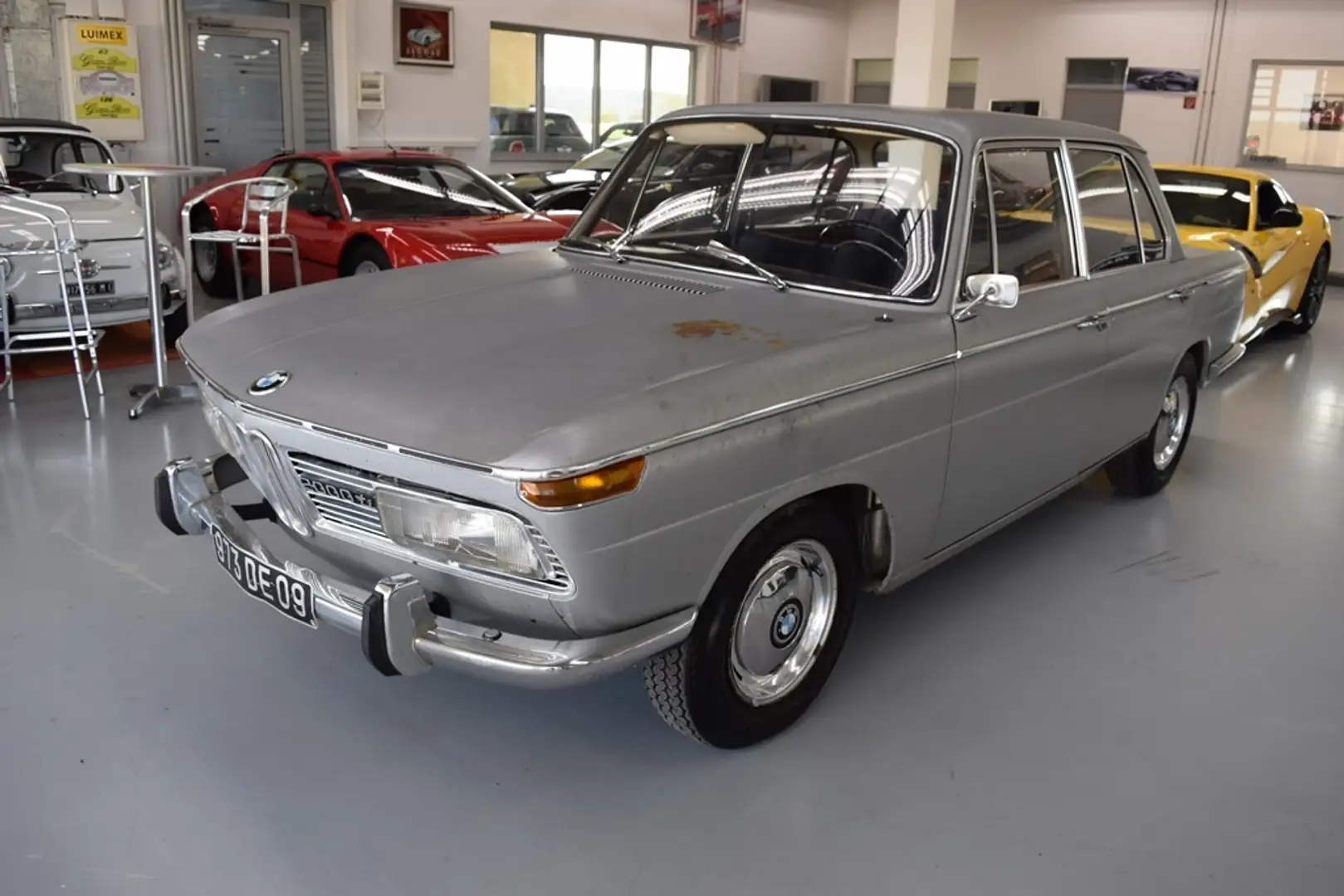 BMW Tilux im Originalzustand Srebrny - 2