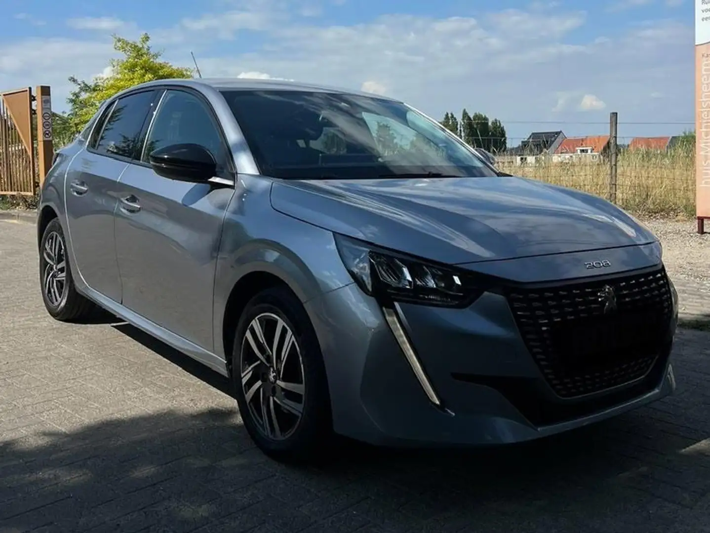 Peugeot 208 208 1.2i PureTech Allure Pack (EU6.4) Gris - 1
