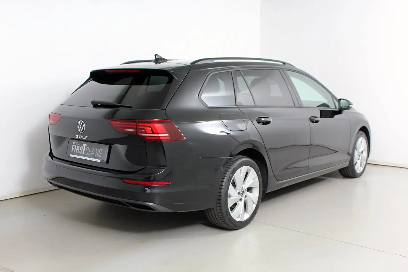 Volkswagen Golf Variant Business TDI Schwarz - 2