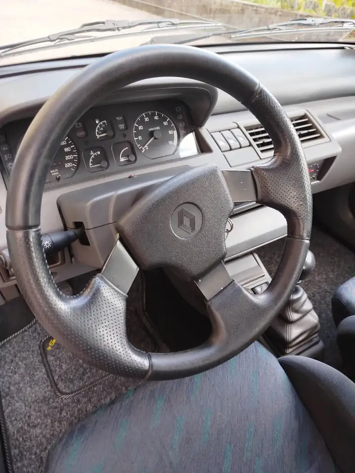 Renault Clio 3p 1.4 S, foto 8