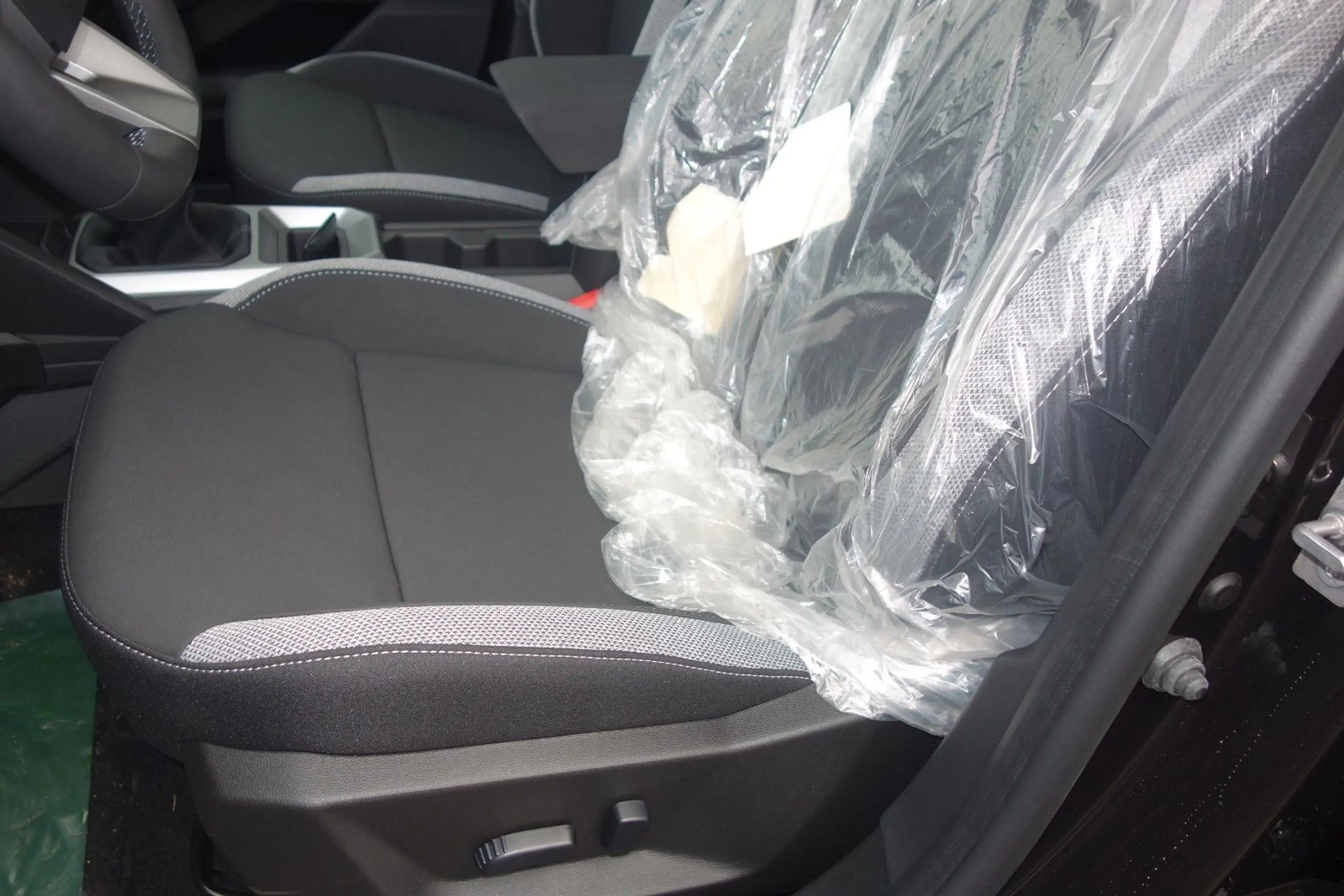 Dacia Bigster TCe 140 Journey — photo 6