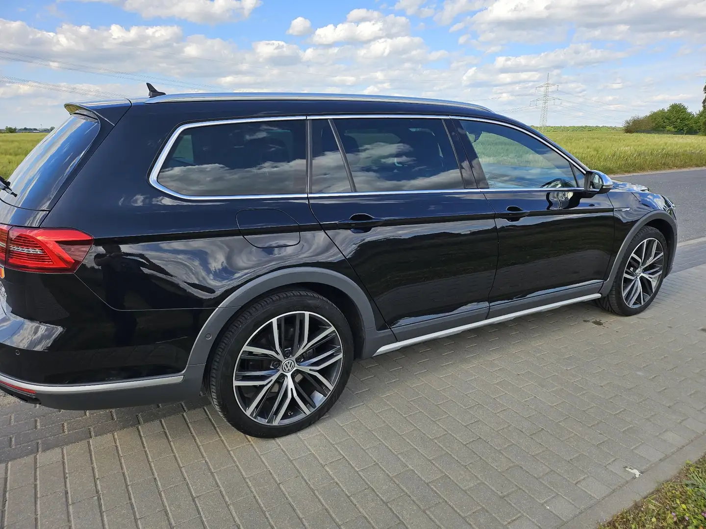 Volkswagen Passat Variant Alltrack BMT/Start-Stopp 4Motion Schwarz - 1
