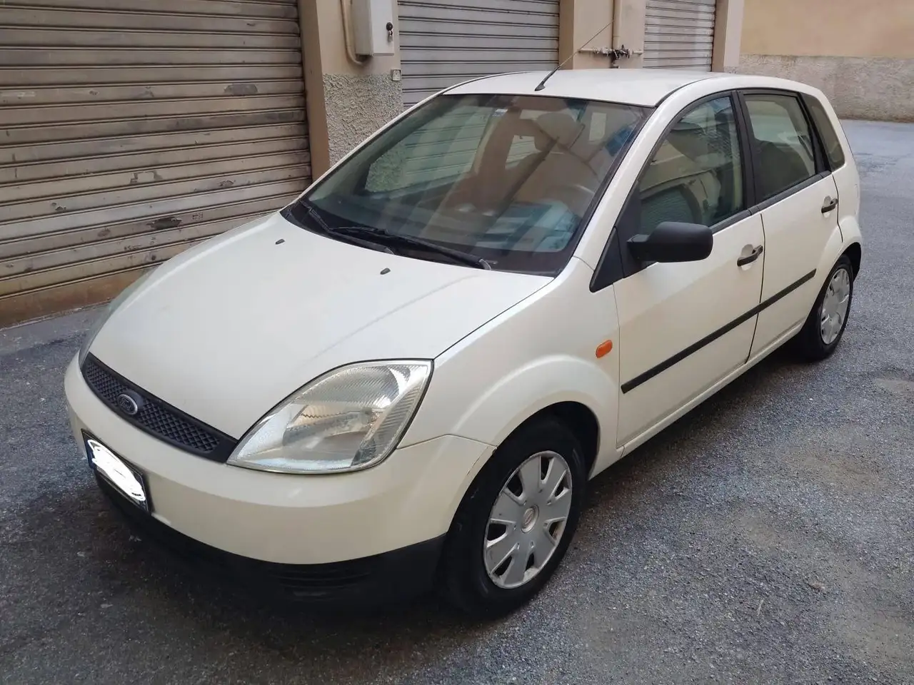Ford Fiesta Fiesta 5p 1.4 16v Ghia — photo 1 of 15