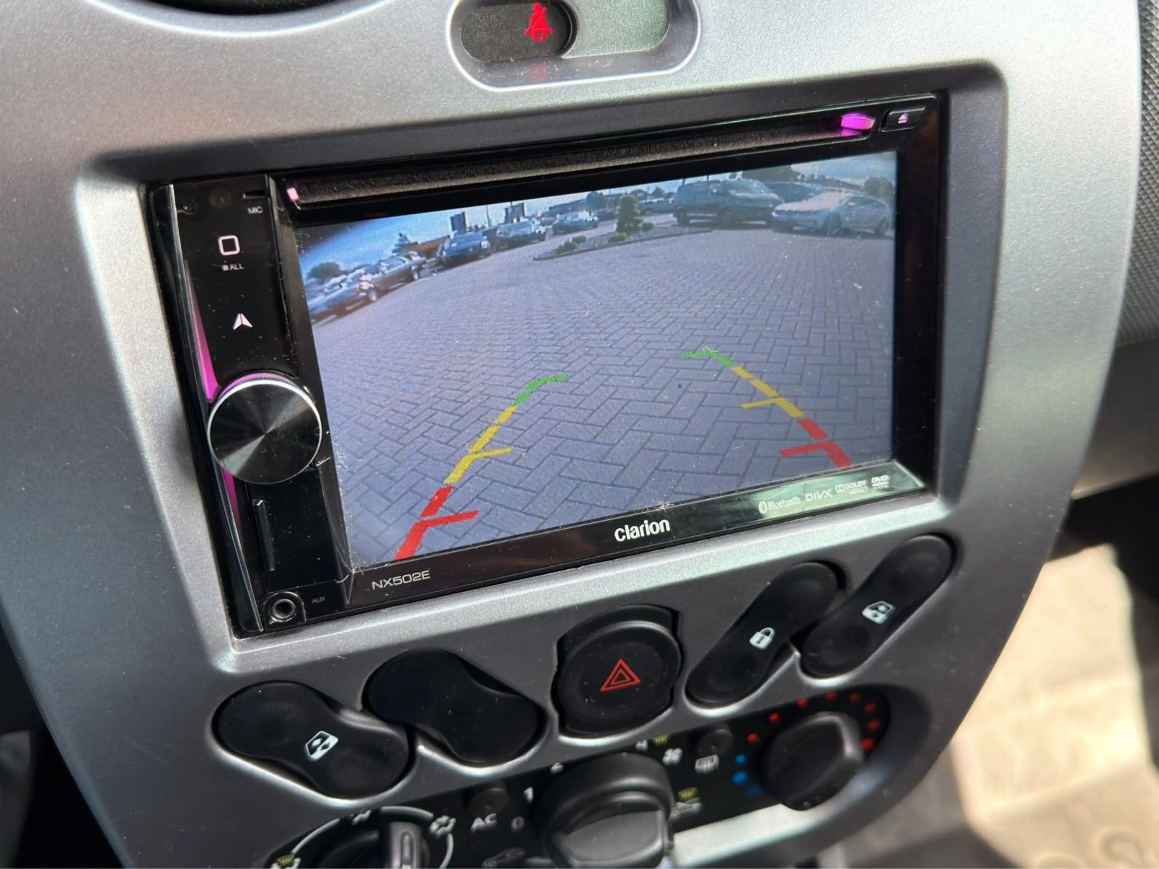 Dacia Duster I 1.5 dCi Laureate 4x4 Kamera SHZ AHK — photo 14