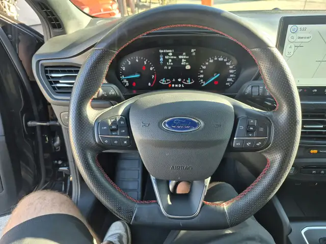Ford Focus view 11