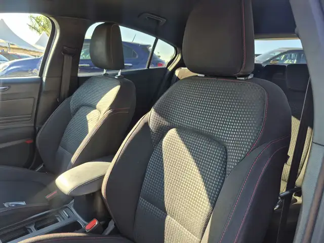 Ford Focus view 8
