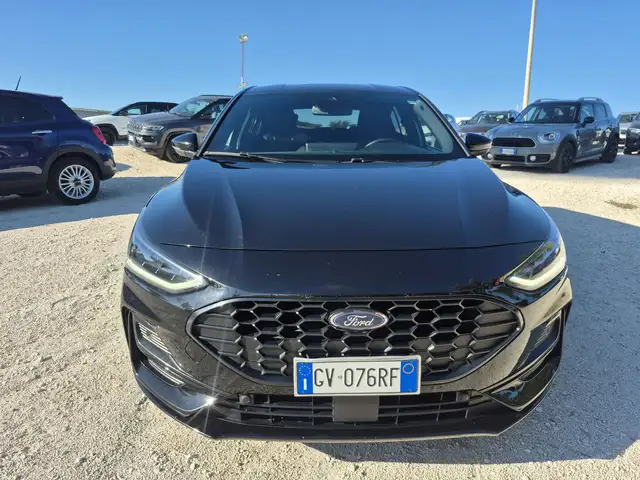 Ford Focus view 6