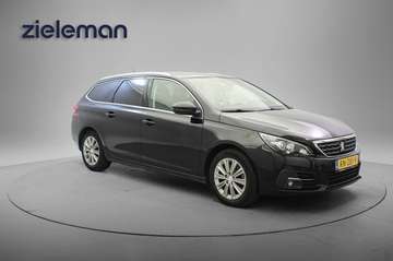SW 1.2 PureTech Premium - Panorama, Carplay, Leer,