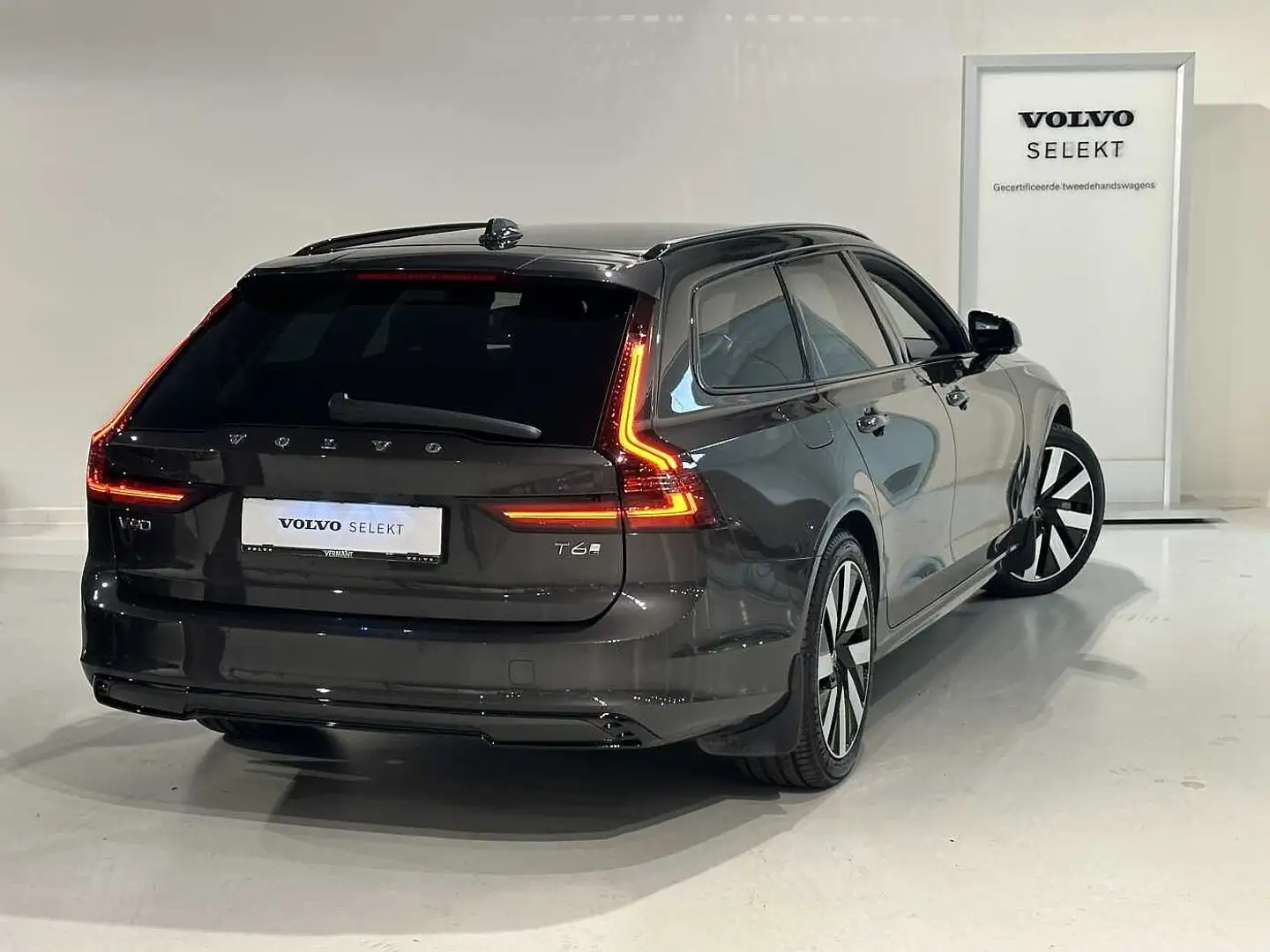 Volvo V90 T6 Recharge dark Plus + electr trekhaak Серый - 2