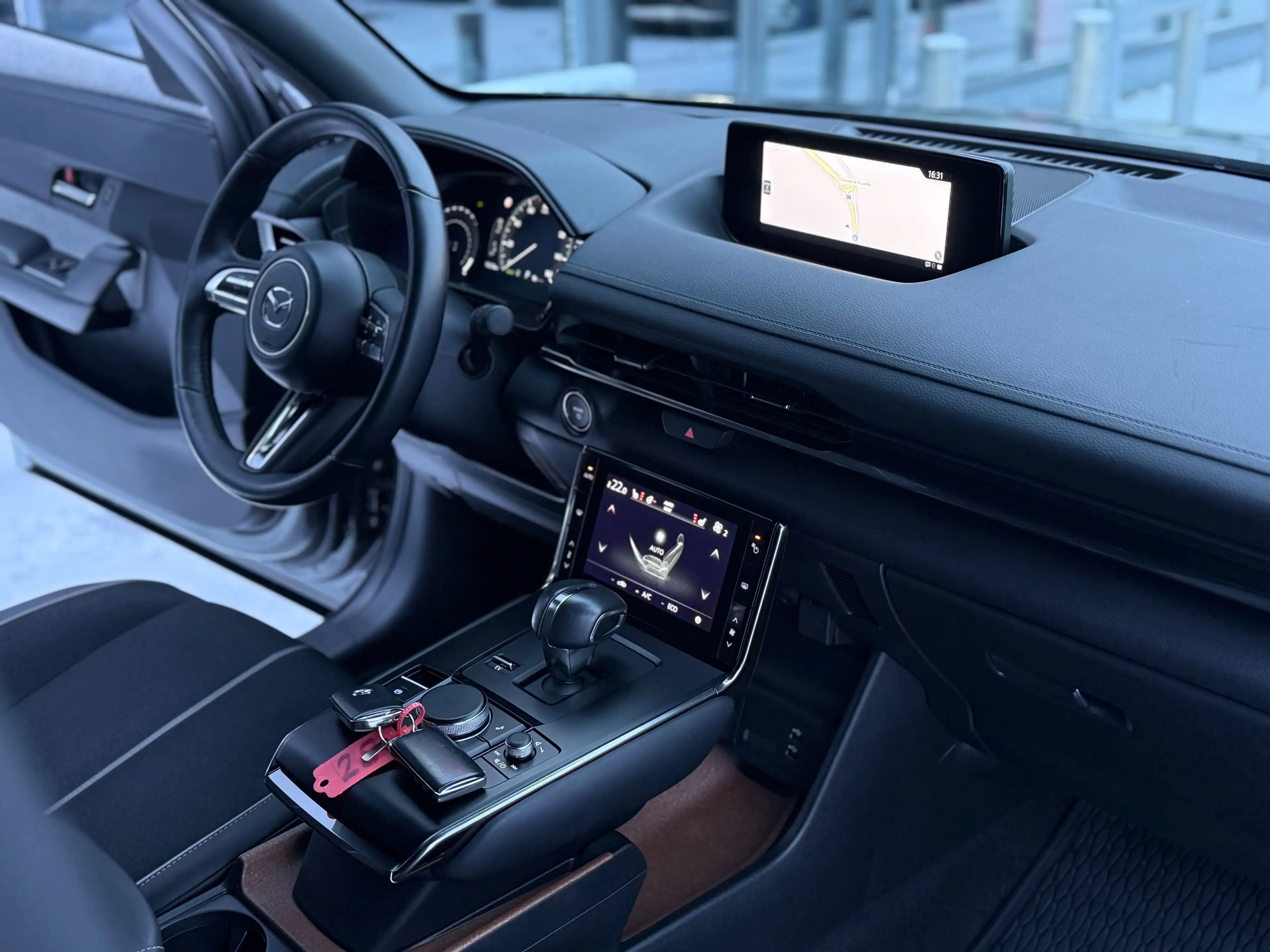 Mazda MX-30 17.8 kWh e-SKYACTIV R-EV Makoto GARANTIE 2030 — photo 12