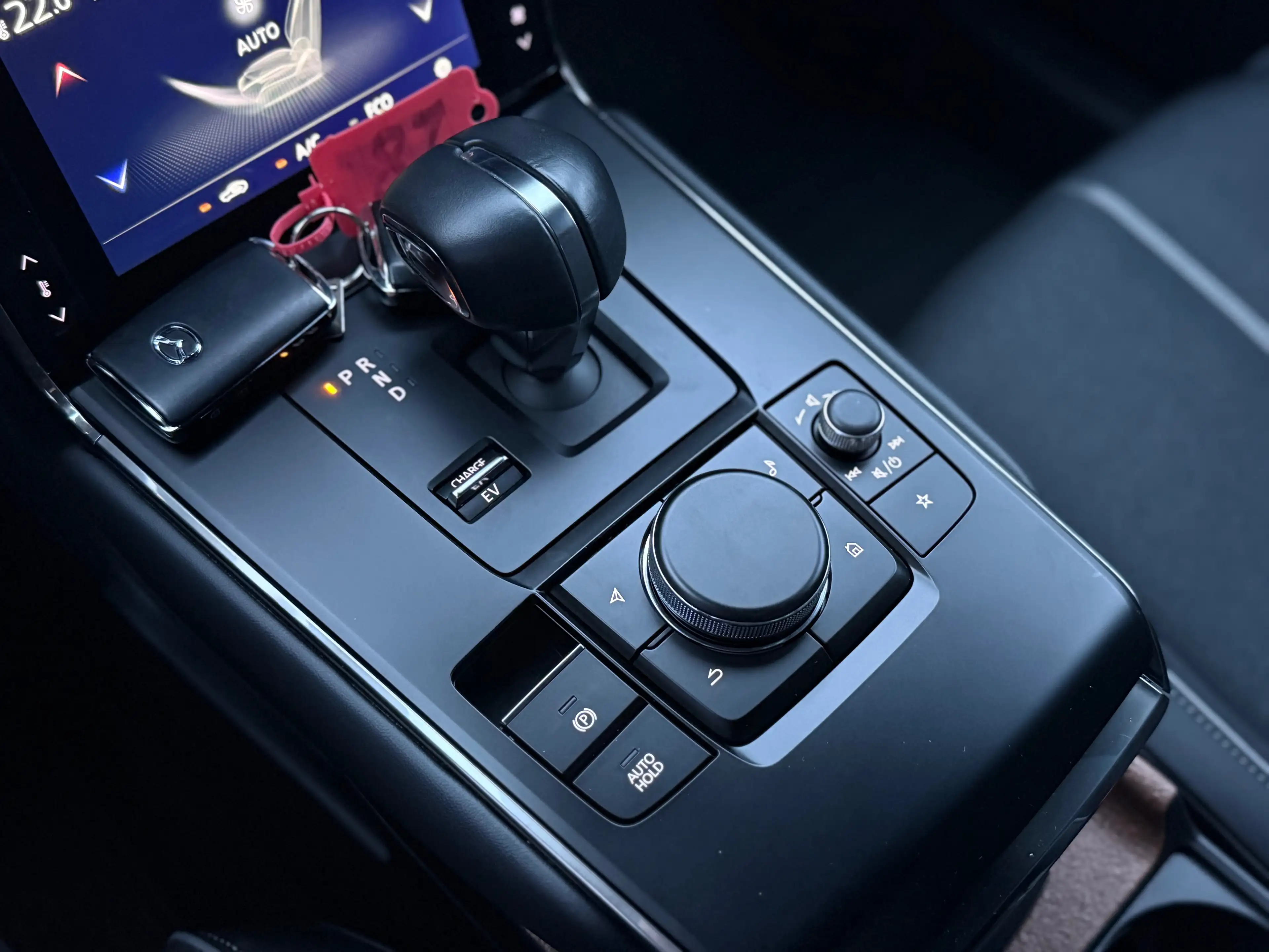 Mazda MX-30 17.8 kWh e-SKYACTIV R-EV Makoto GARANTIE 2030 — photo 14