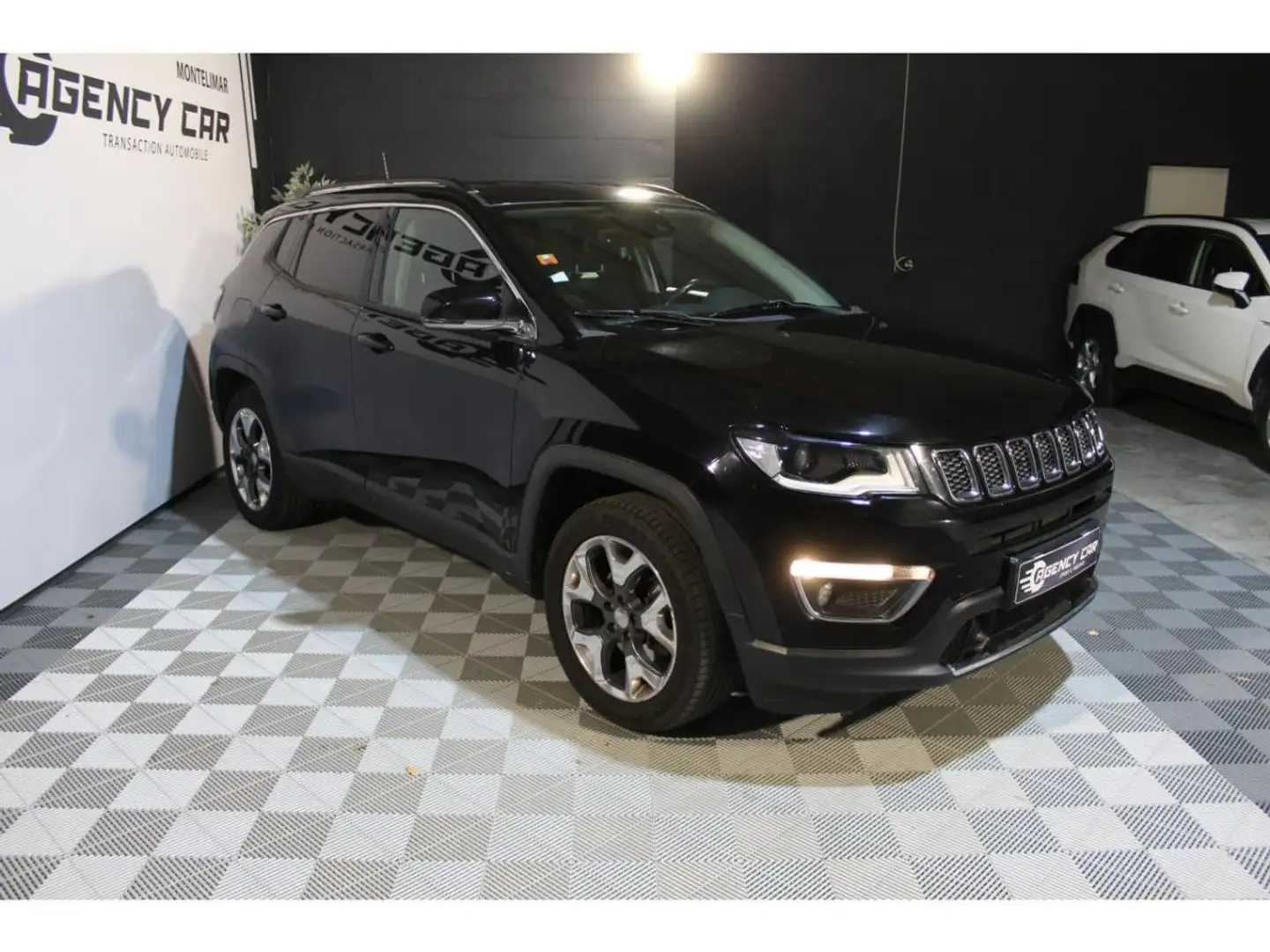 Jeep Compass Limited 1.6 MultiJet 120ch Schwarz - 2