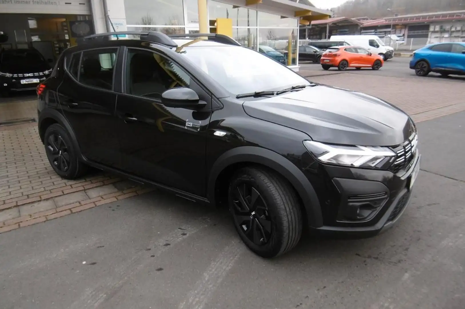 Dacia Sandero Stepway Expression TCe 90+RFK+Navi+Winte Schwarz - 2