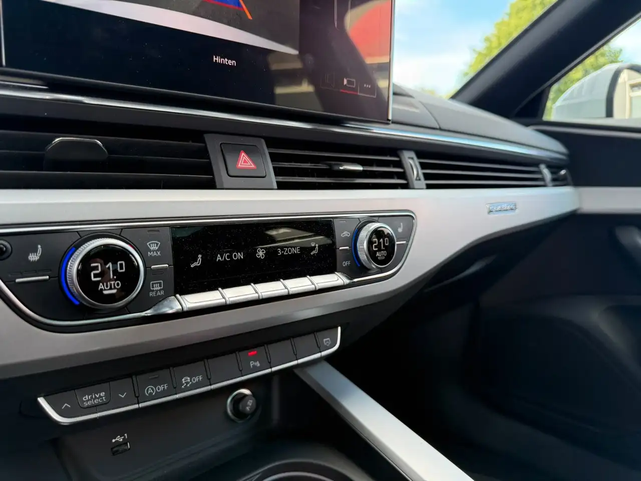 Audi A4 Avant 40 TDI quattro S line *Pano *HUD *AHK, миниатюра 17
