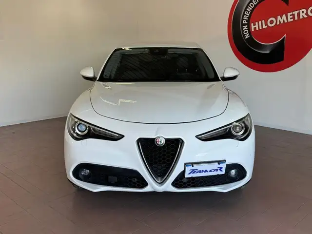 Alfa Romeo Stelvio view 2