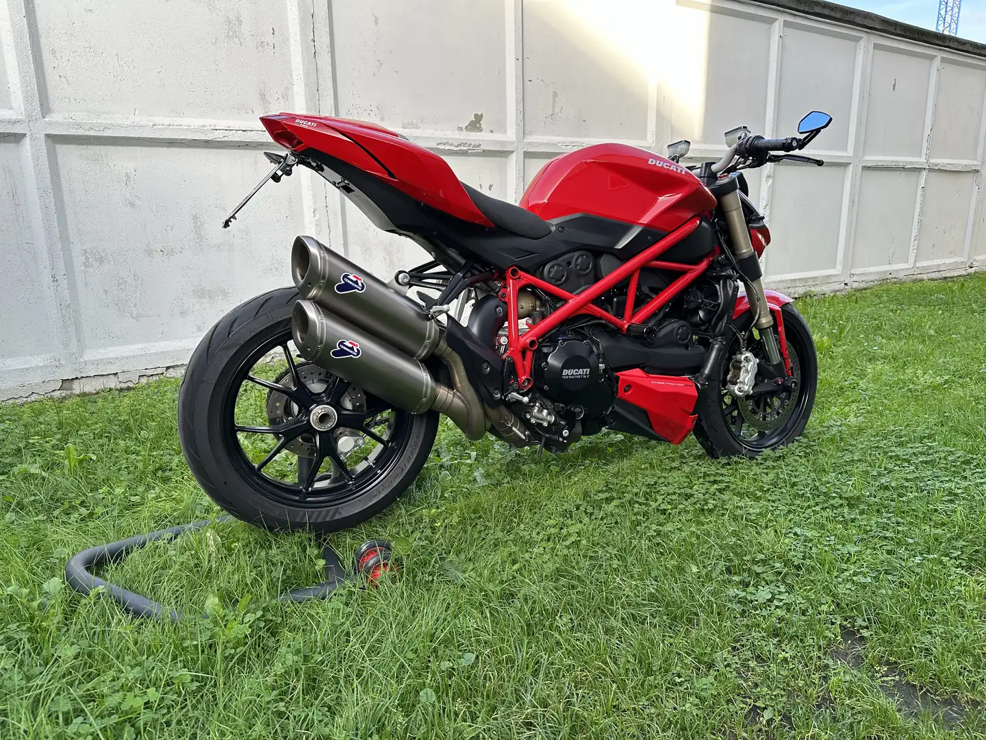 Ducati Streetfighter Rouge - 1