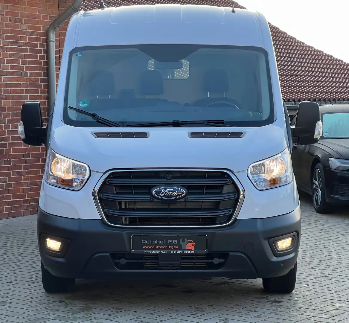 Ford Transit Kasten 290 L2 Trend*TEMPOMAT/PDC/KLIMA*DAB+/3SITZ Weiß - 2