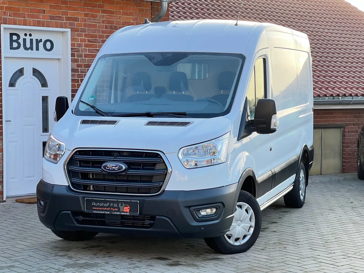 Ford Transit Kasten 290 L2 Trend*TEMPOMAT/PDC/KLIMA*DAB+/3SITZ Weiß - 1