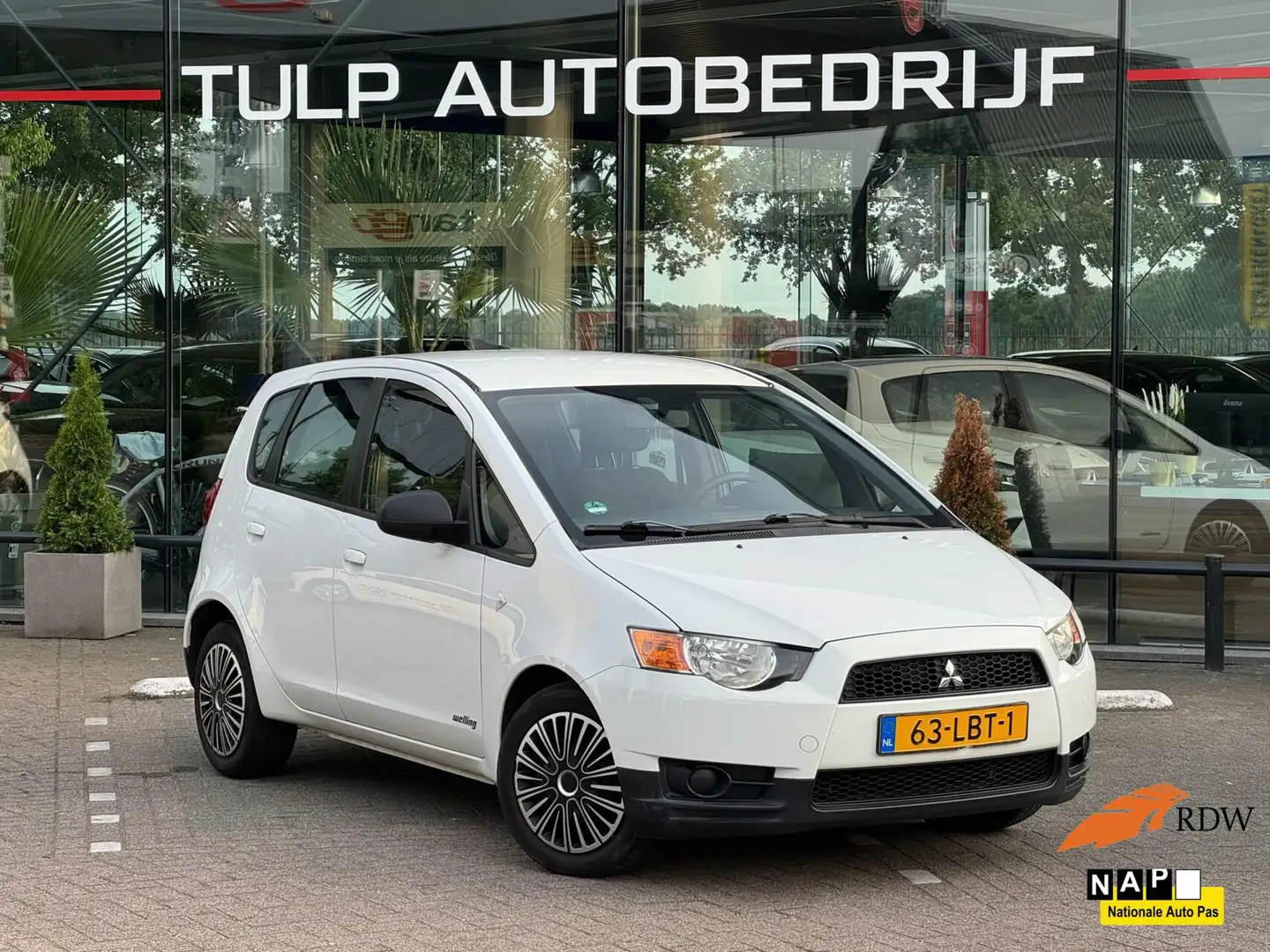 Mitsubishi Colt 1.1 Edition One 5 drs bj 2010 Luxe nette auto Wit - 1