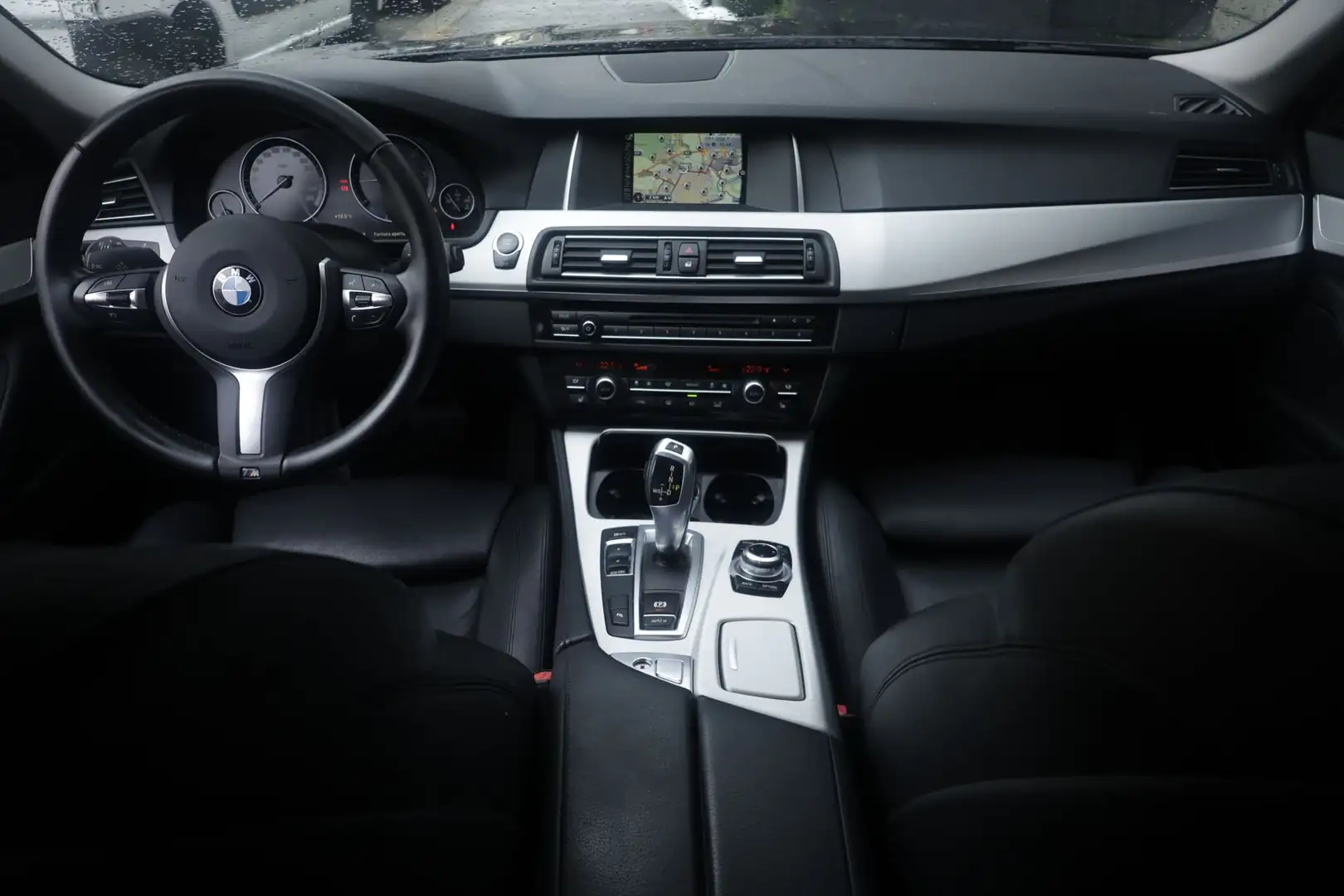 BMW 520 BMW 520d Touring Luxury Unicoproprietario Zwart - 2