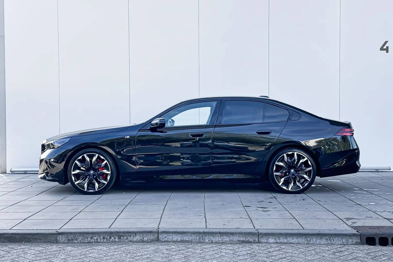 BMW 550 5 Serie Sedan 550e xDrive Noir - 2