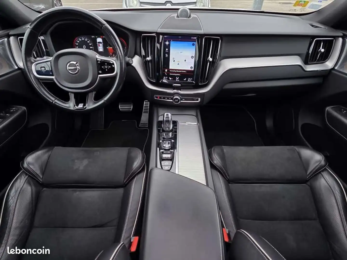 Volvo XC60 T8 TWIN ENGINE 303 %2B 87ch R-DESIGN GEARTRONIC AWD TOIT PANO-Bowers & Wilkins Bianco - 2