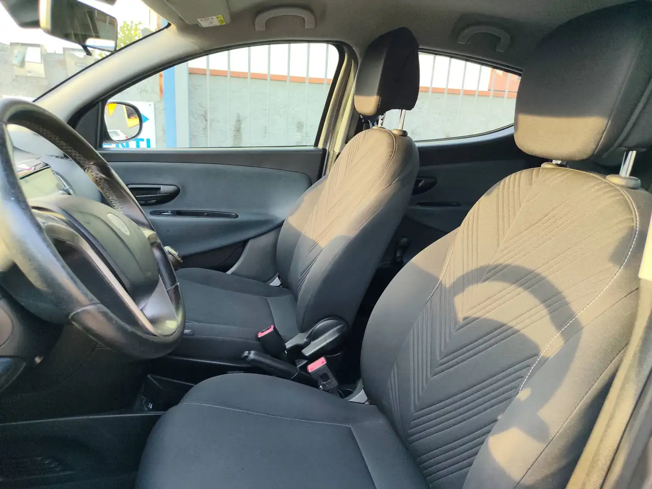 Lancia Ypsilon 2022 — фото 10