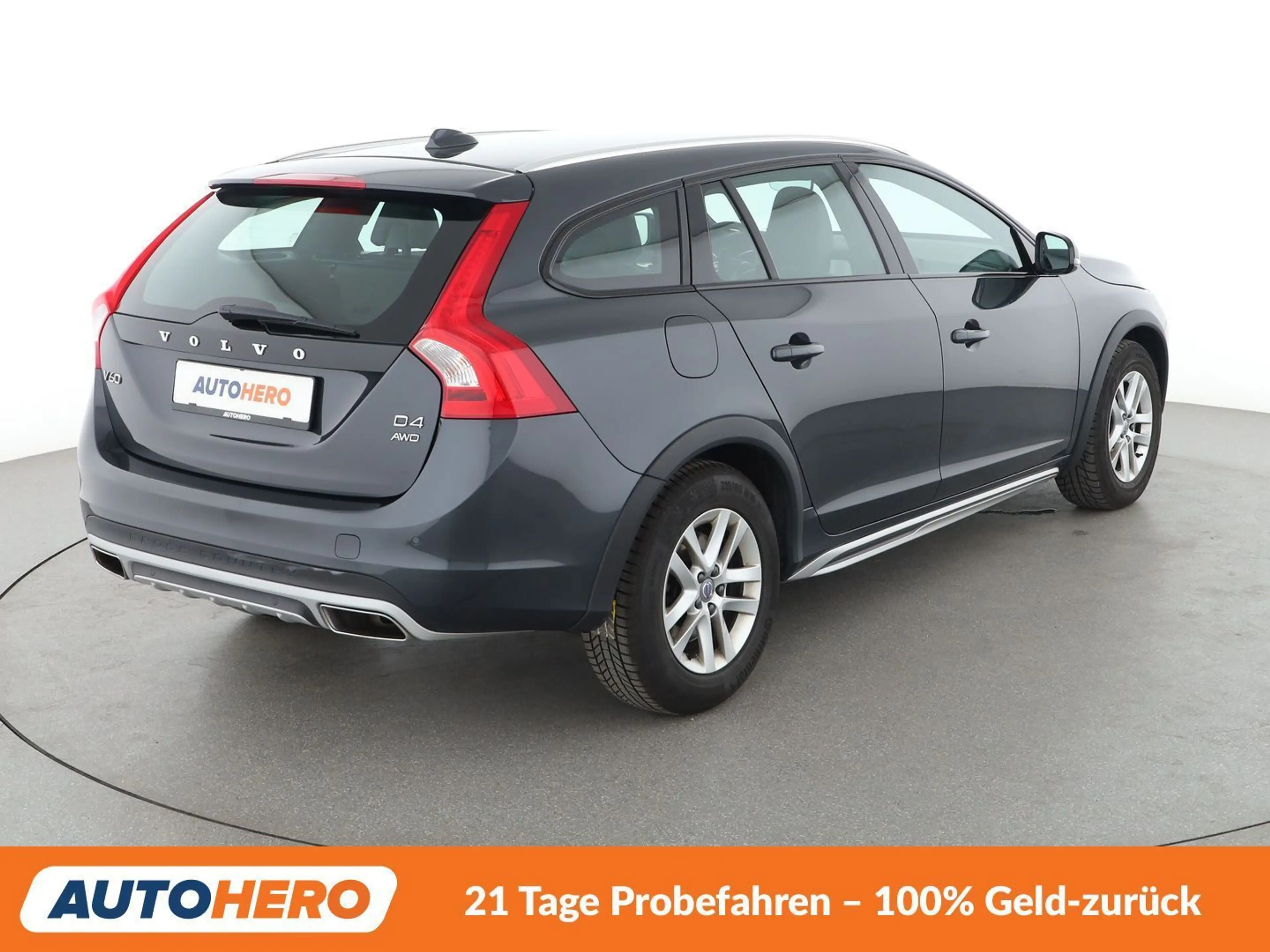 Volvo V60 Cross Country 2.4 D4 Summum AWD Aut.*NAVI*BI-XENON*TEMPO*PDC*SHZ — photo 6