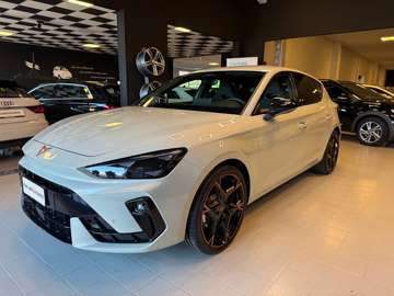 Leon 1.5 e-Hybrid 204 CV DSG