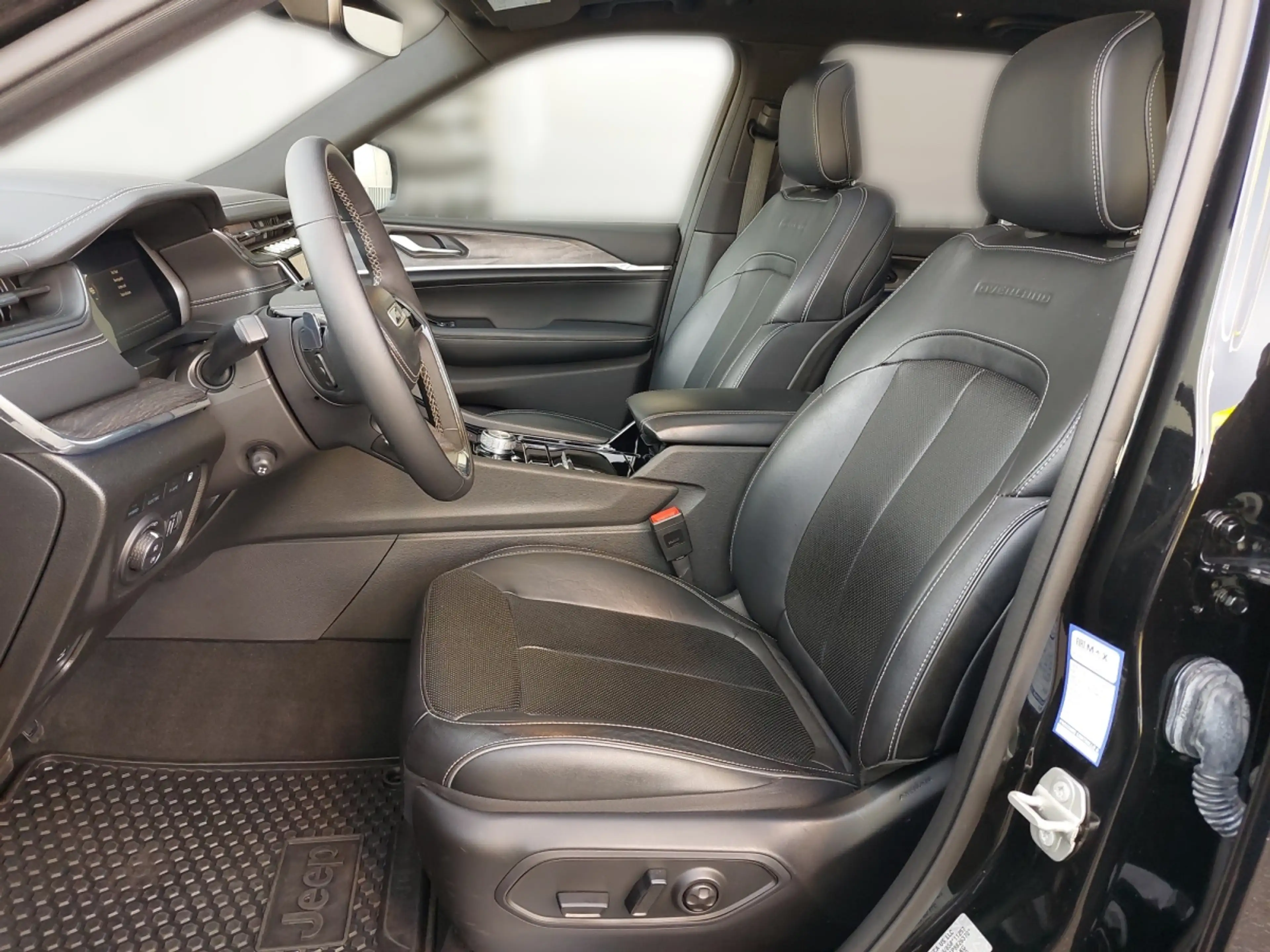 Jeep Grand Cherokee 2.0 PHEV 13,3kWh AT 4xe Overland — photo 5