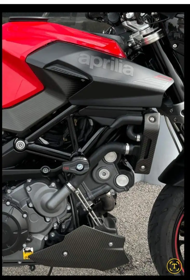 Aprilia Shiver 900 900 shiver navy rouge Bridable en A2 - 1