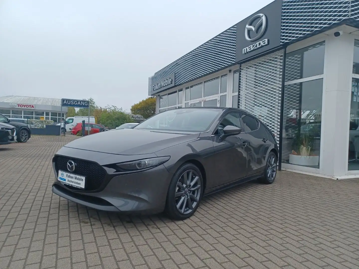 Mazda 3 Selection *LEDER, BOSE, KAMERA, PDC* Grau - 1