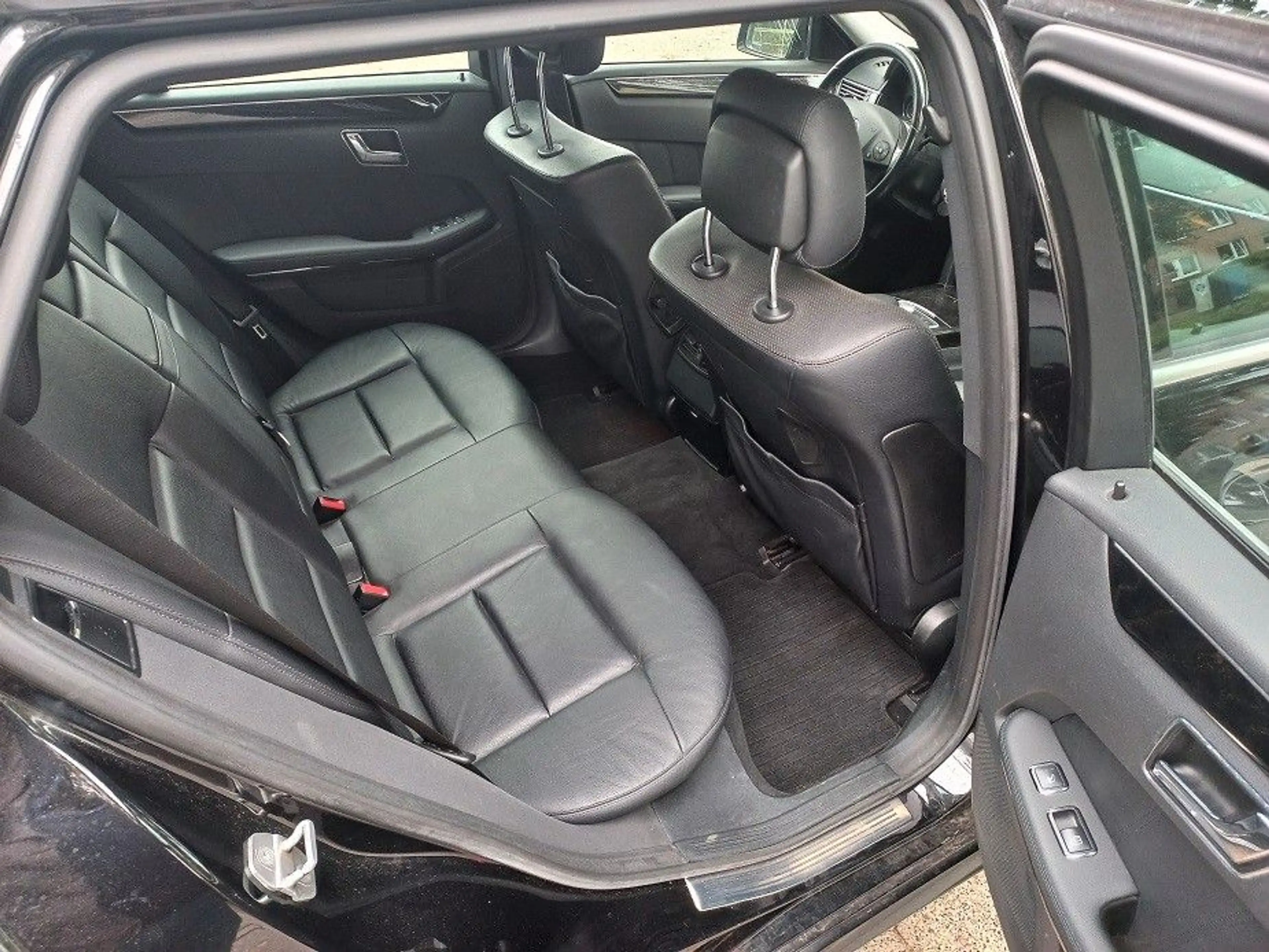Mercedes-Benz E 350 CDI Avantgarde 4Matic Klima Navi AMG18" — photo 13